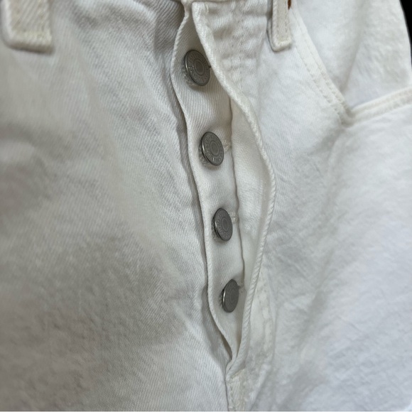 Levi's Ribcage Shorts - Picture 6 of 10